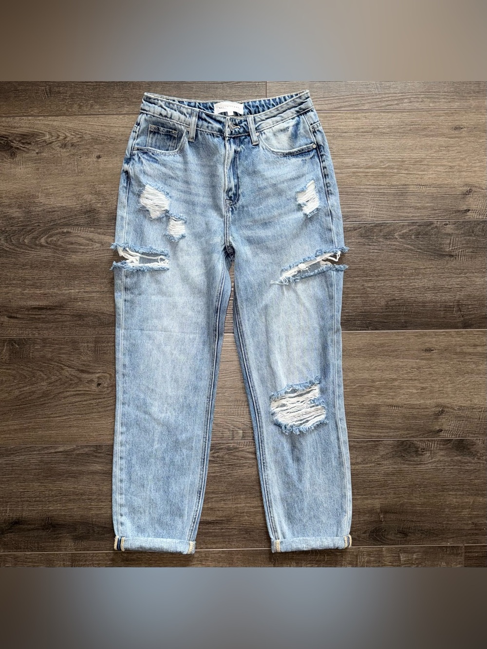Risen Barrel Leg Jeans NWT 3/26